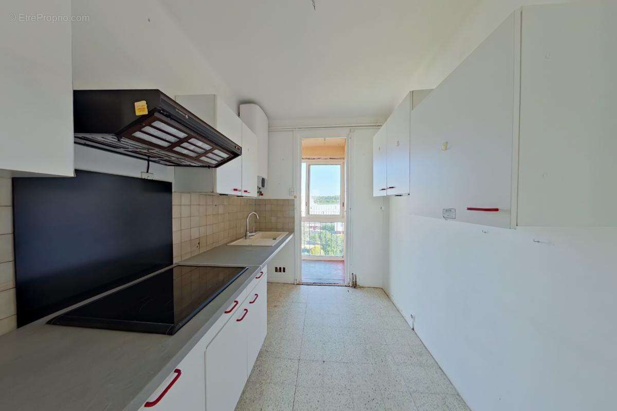 Appartement 82 m² à Nimes  - photo 8
