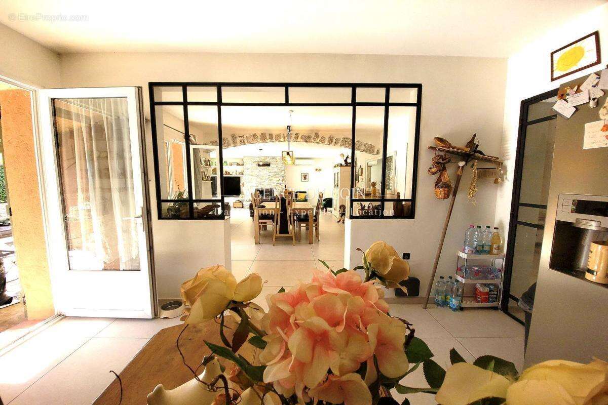 Maison à SAINT-ANTONIN-DU-VAR