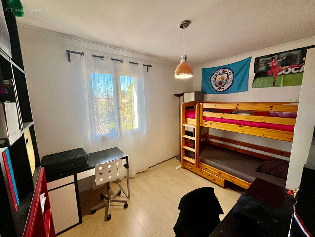 Maison à L&#039;ISLE-SUR-LA-SORGUE