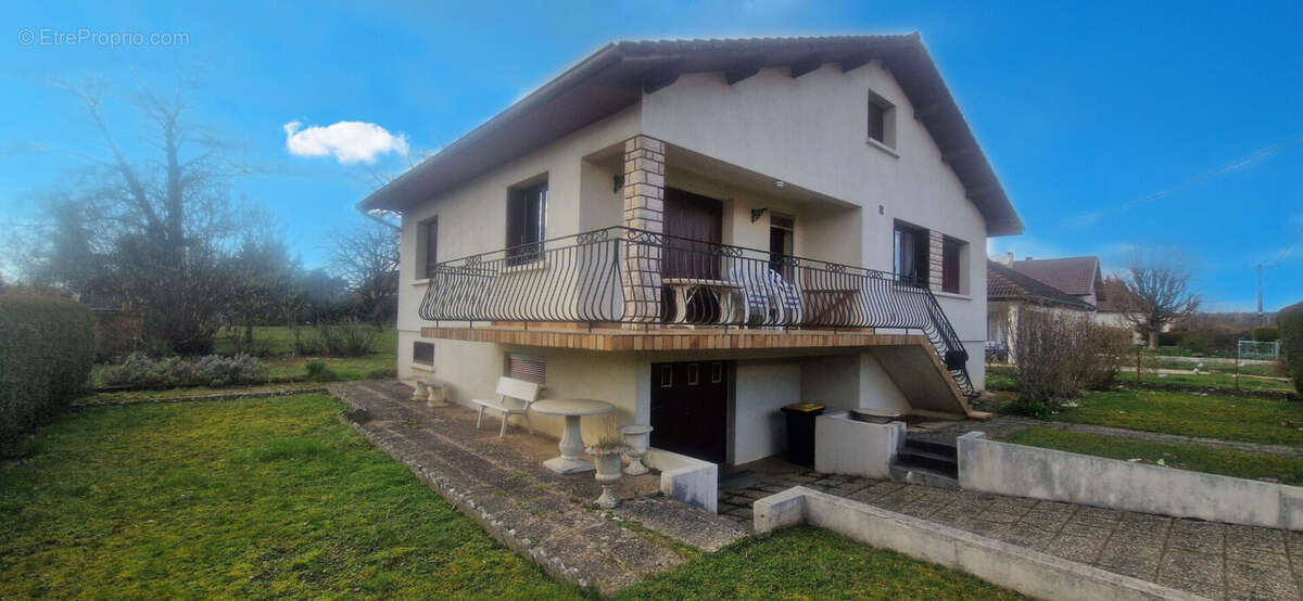 Maison à ARC-ET-SENANS