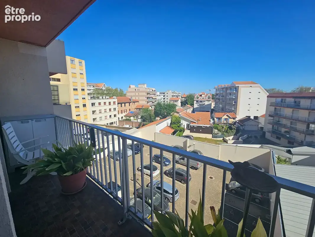 Appartement lumineux T3 60 m² traversant entièrement rénové en étage élevé - photo 5