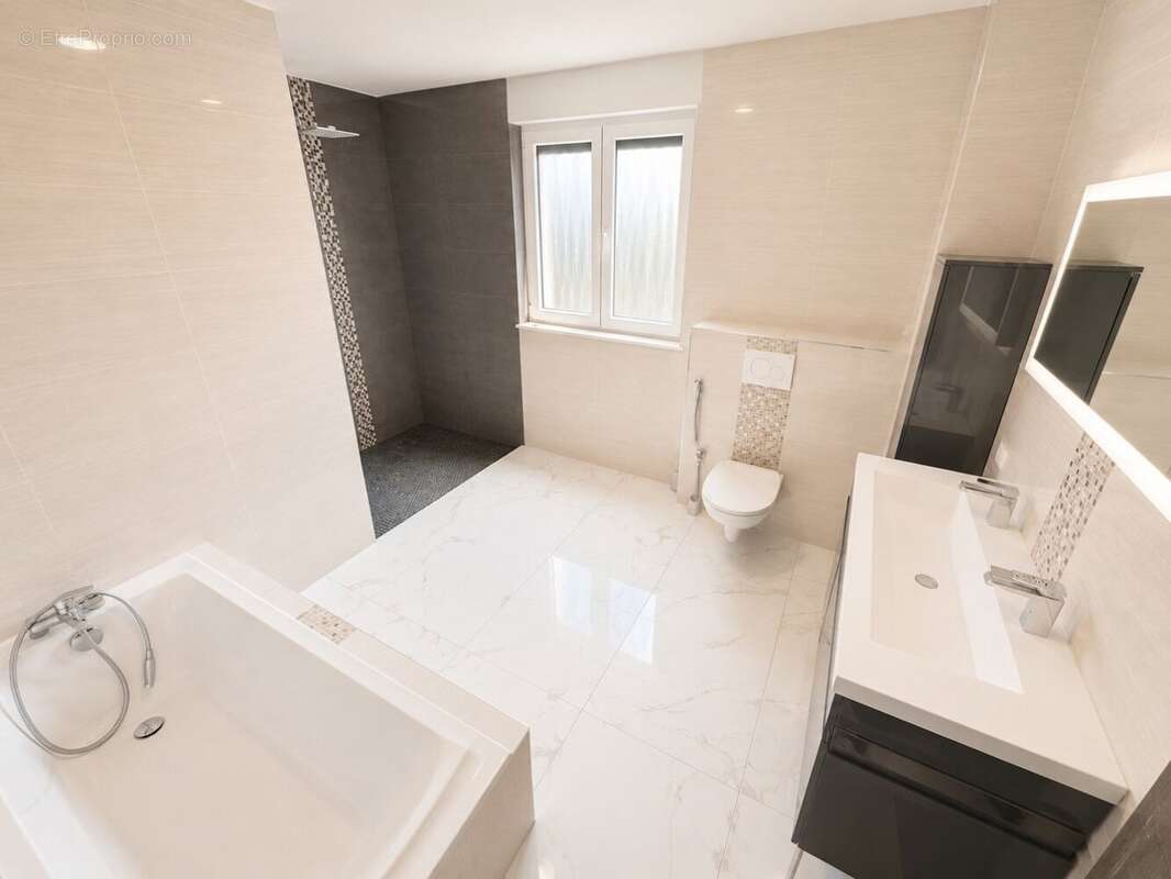 Wolfgantzen  maison contemporaine 2019 de 135 m²  terrain arboré de 5 ares - photo 9