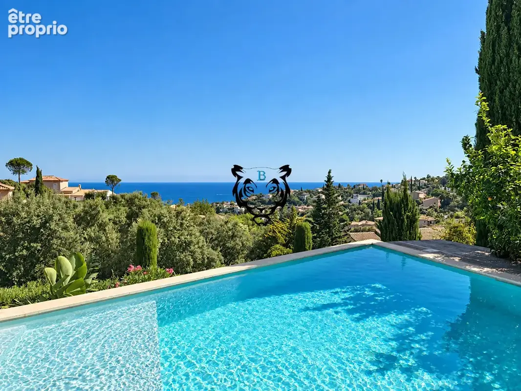 Photo Maison à Les Issambres au prix de 1 090 000€