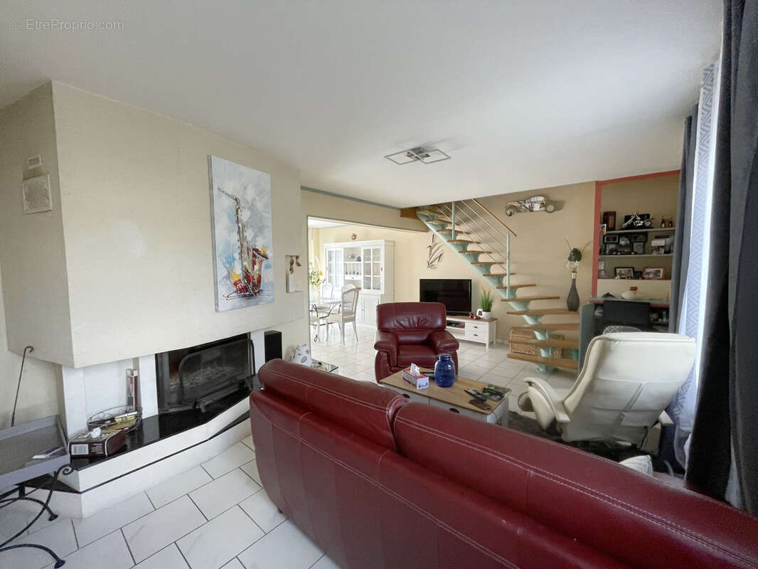 Maison à SAVIGNE-L'EVEQUE