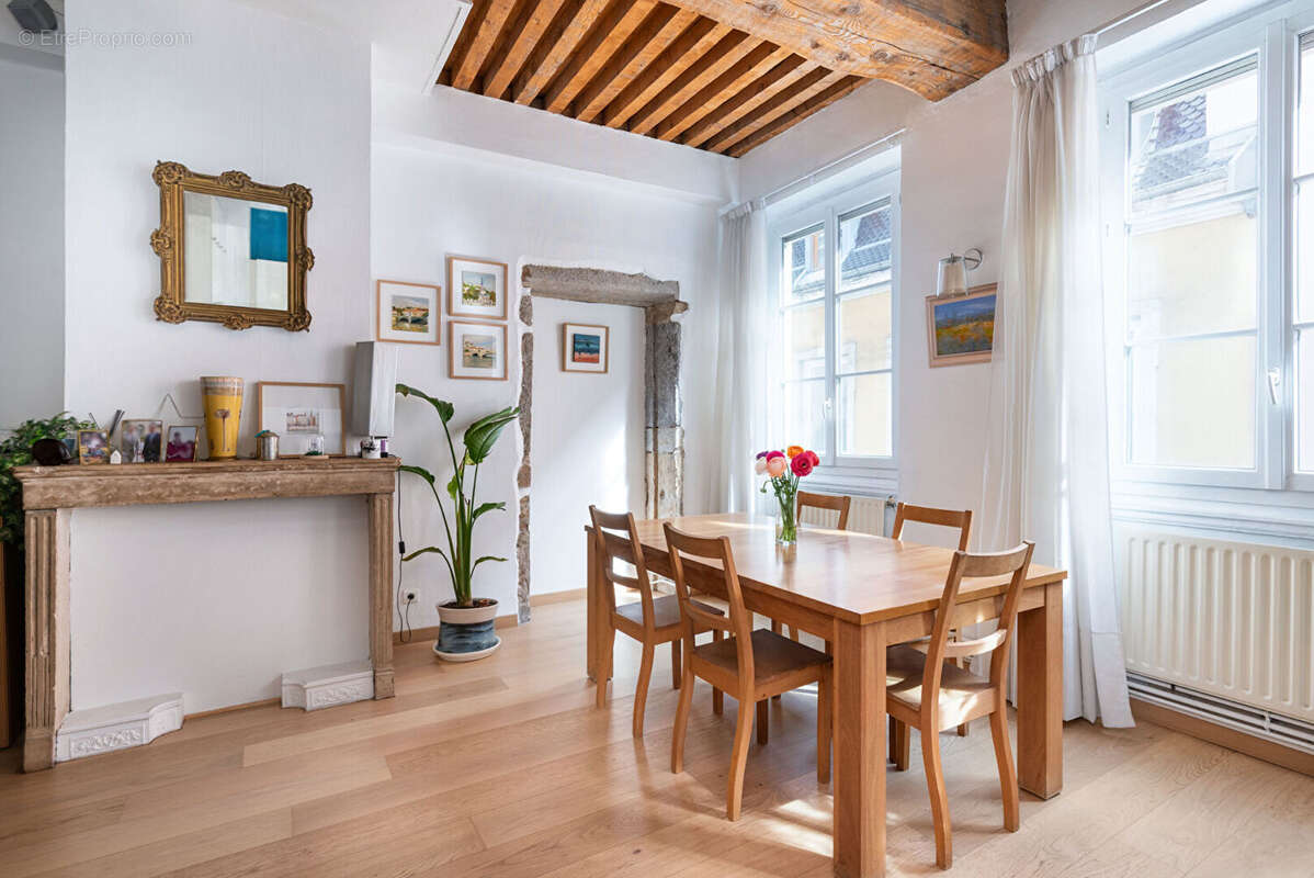 Appartement à LYON-1E