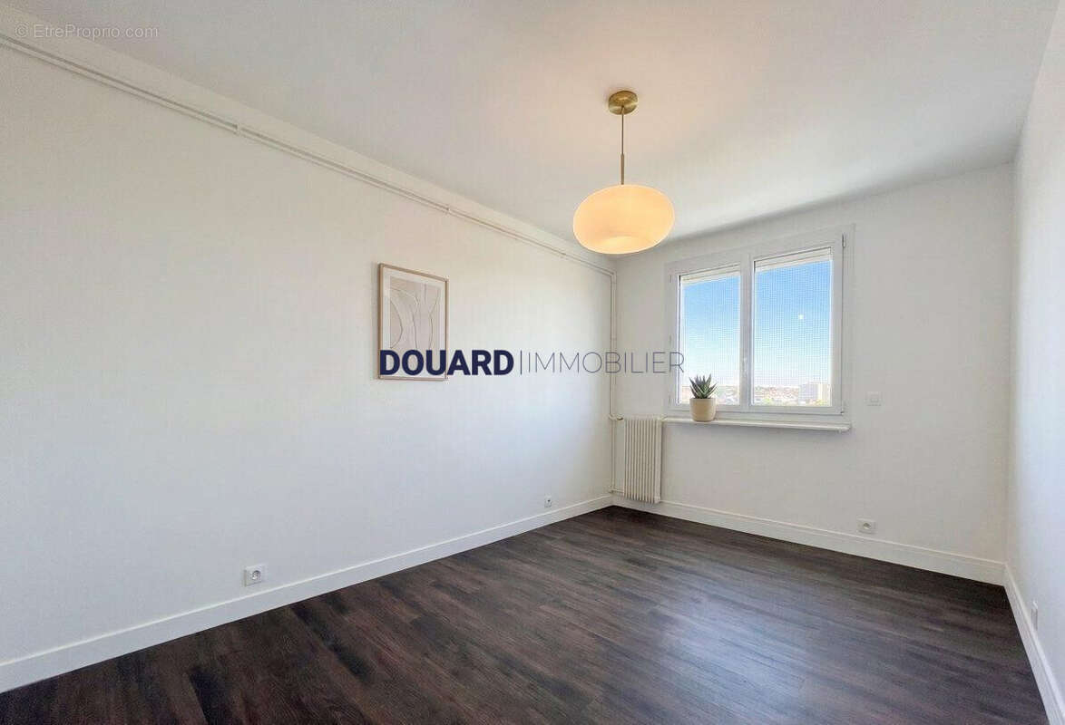 Appartement à HOUILLES