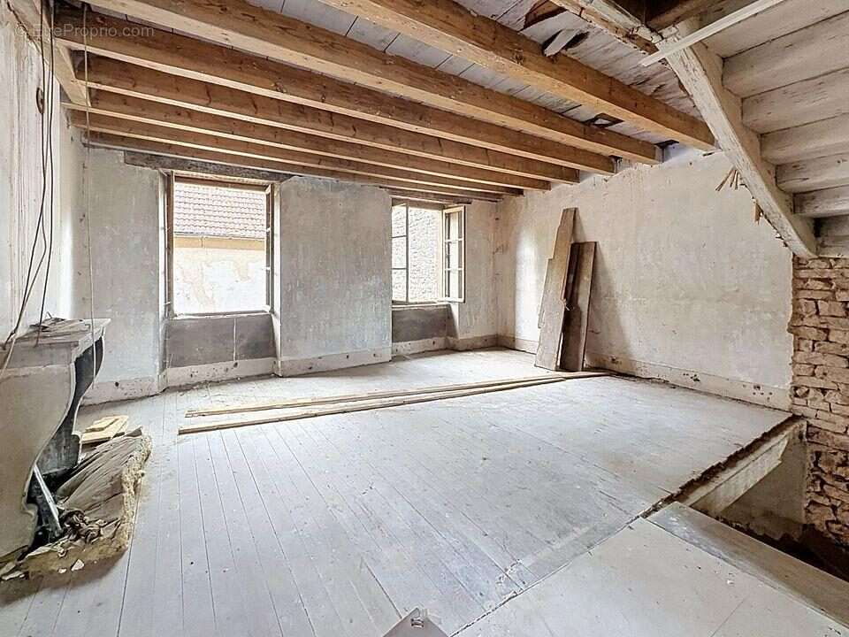Maison à SAULNOT