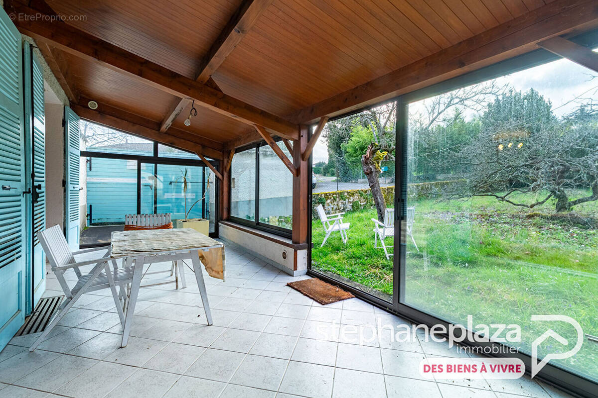 Maison à VILLIE-MORGON