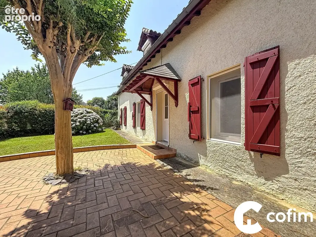 Maison 5 pièces 150 m² à vendre à Gan (64290) - photo 1