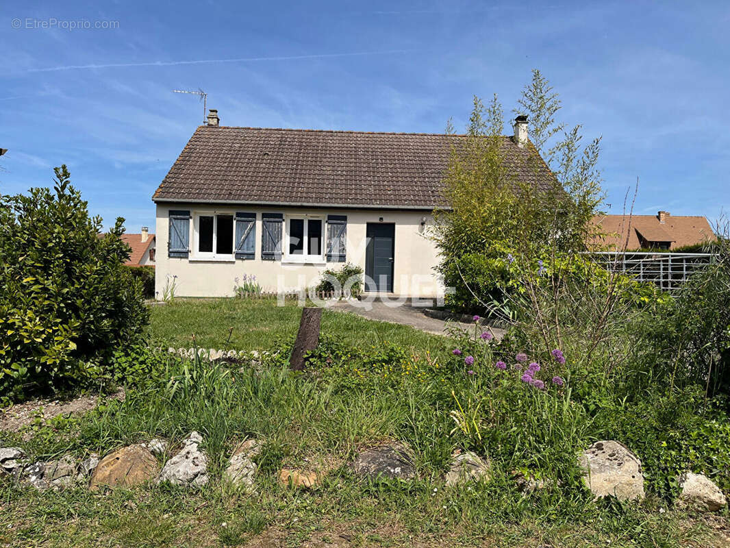 Maison de 4 pièces à vendre à Saint-Pierre-du-Vauvray - Réf. DD1819L - photo 2