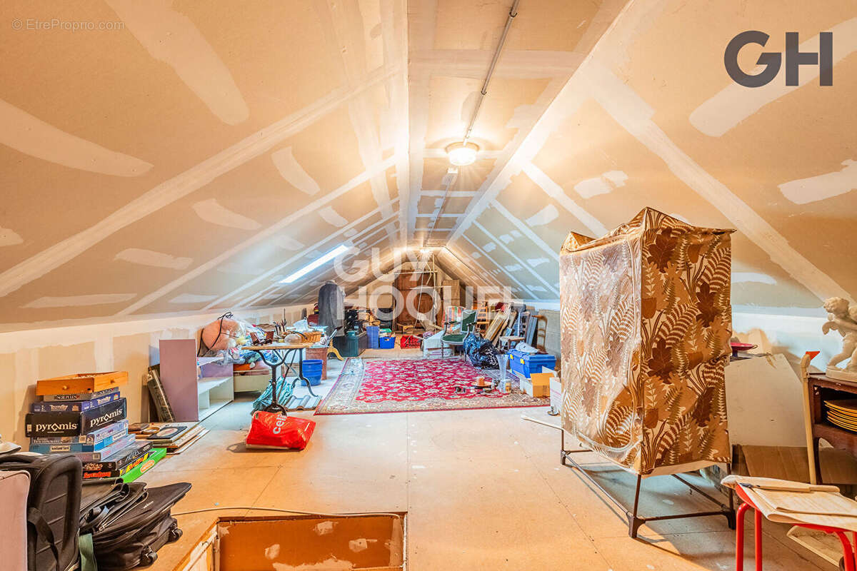 Maison à SOISY-SUR-SEINE