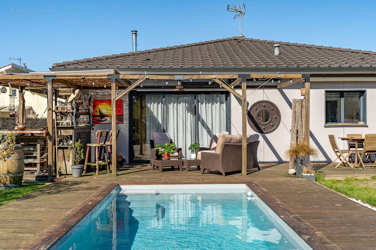 Maison à BELIN-BELIET