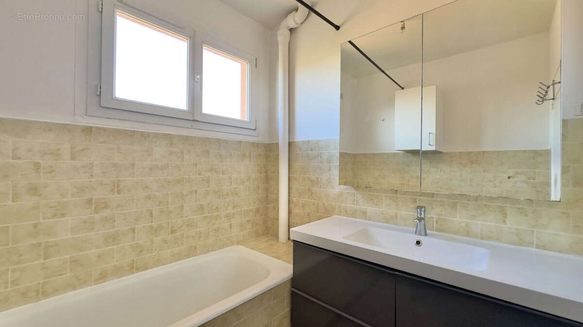 Appartement à ATHIS-MONS