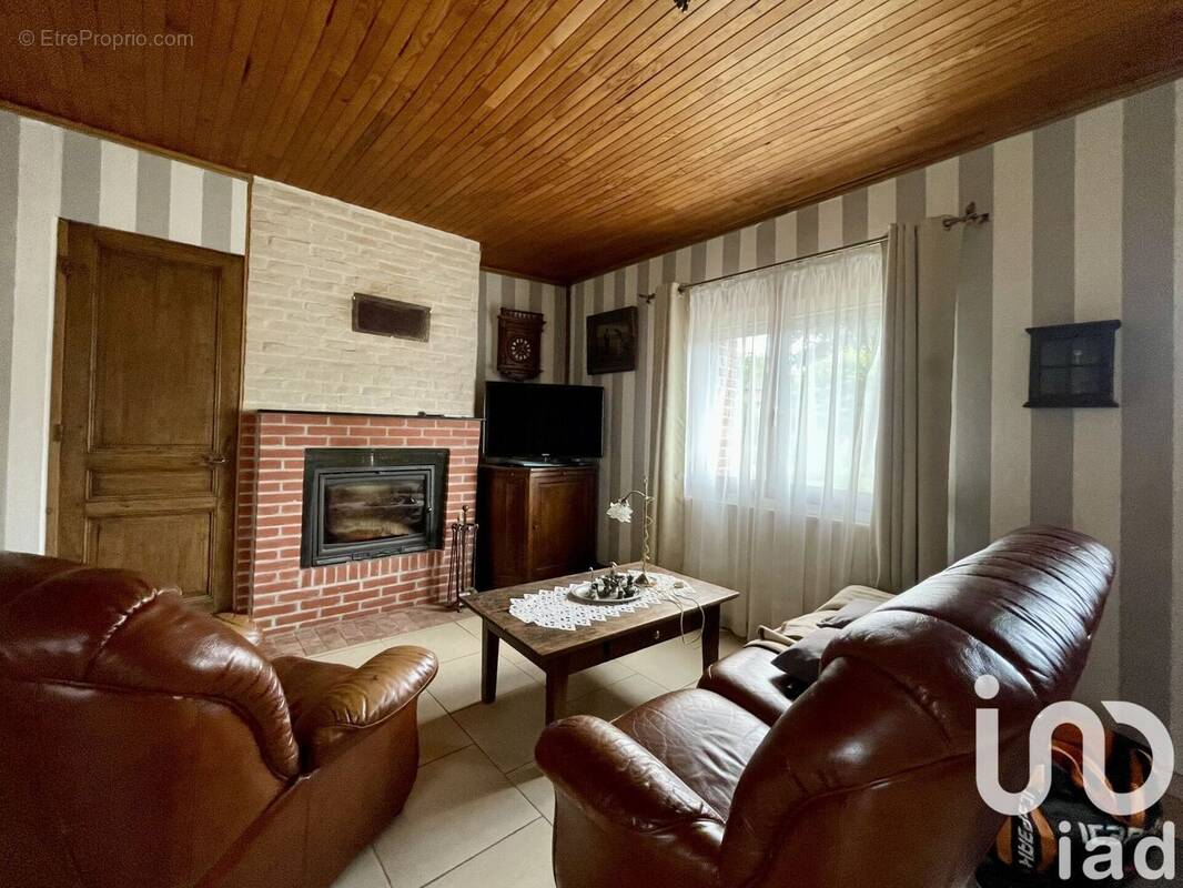 Photo 1 - Maison à COULLEMELLE