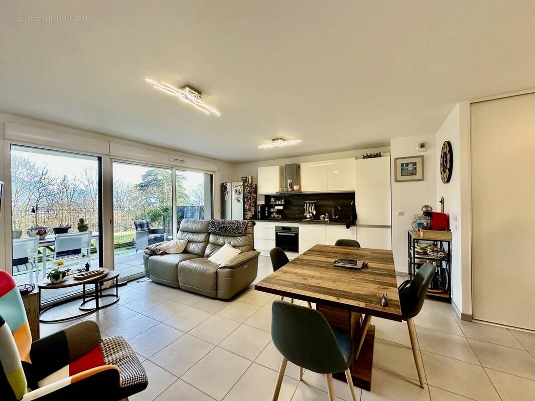 Appartement à BASSENS