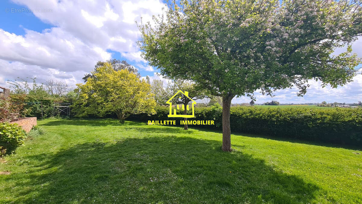 Maison à SAINT-SAUVEUR-D'EMALLEVILLE