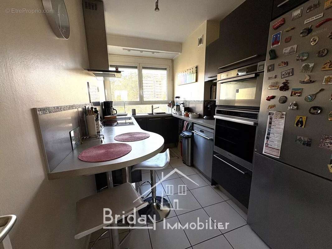 Appartement à SAINTE-FOY-LES-LYON