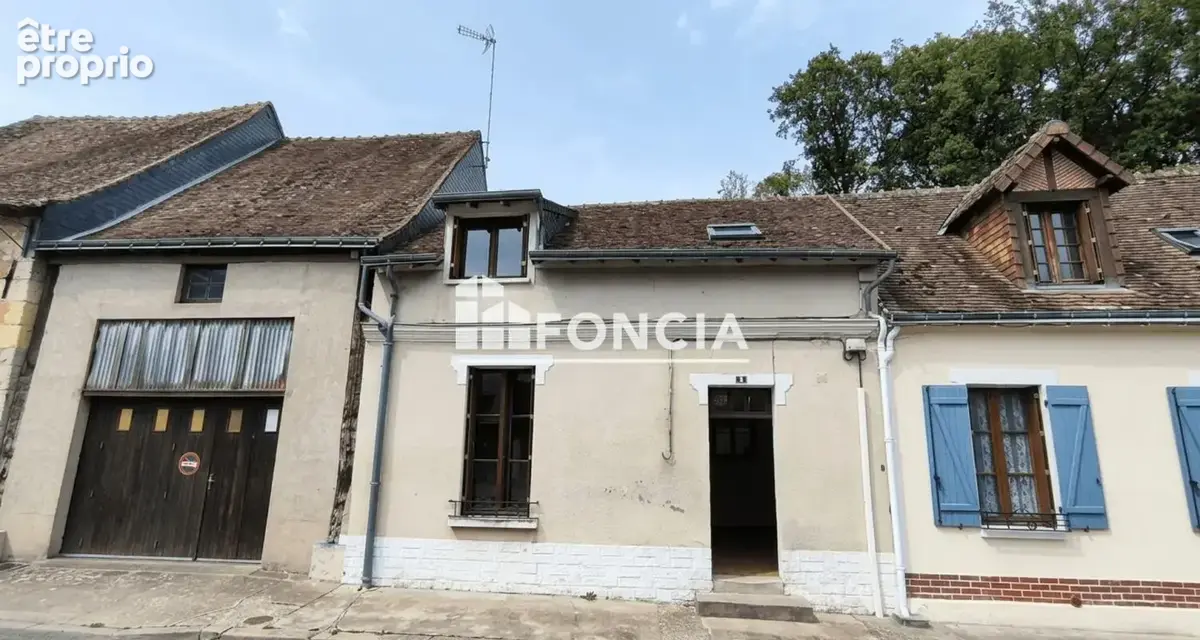 Maison ancienne à rénover avec grand terrain de plus de 1 600 m² et beau potentiel d’agrandissement - photo 1