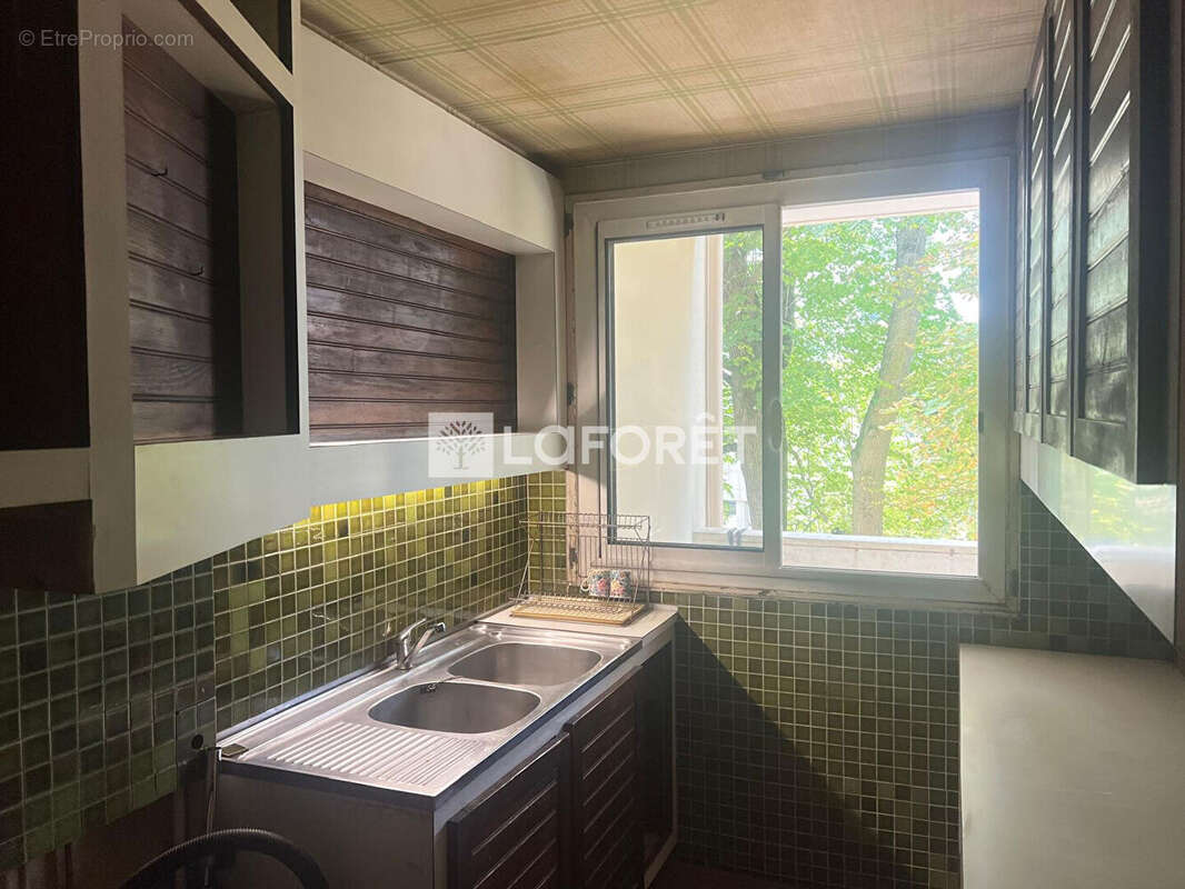 Saint Cloud 3P avec balcon, à rénover, 64 m², cave et parking - photo 5