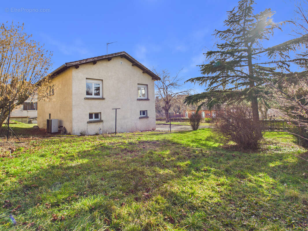 Maison à CUSSAC-SUR-LOIRE