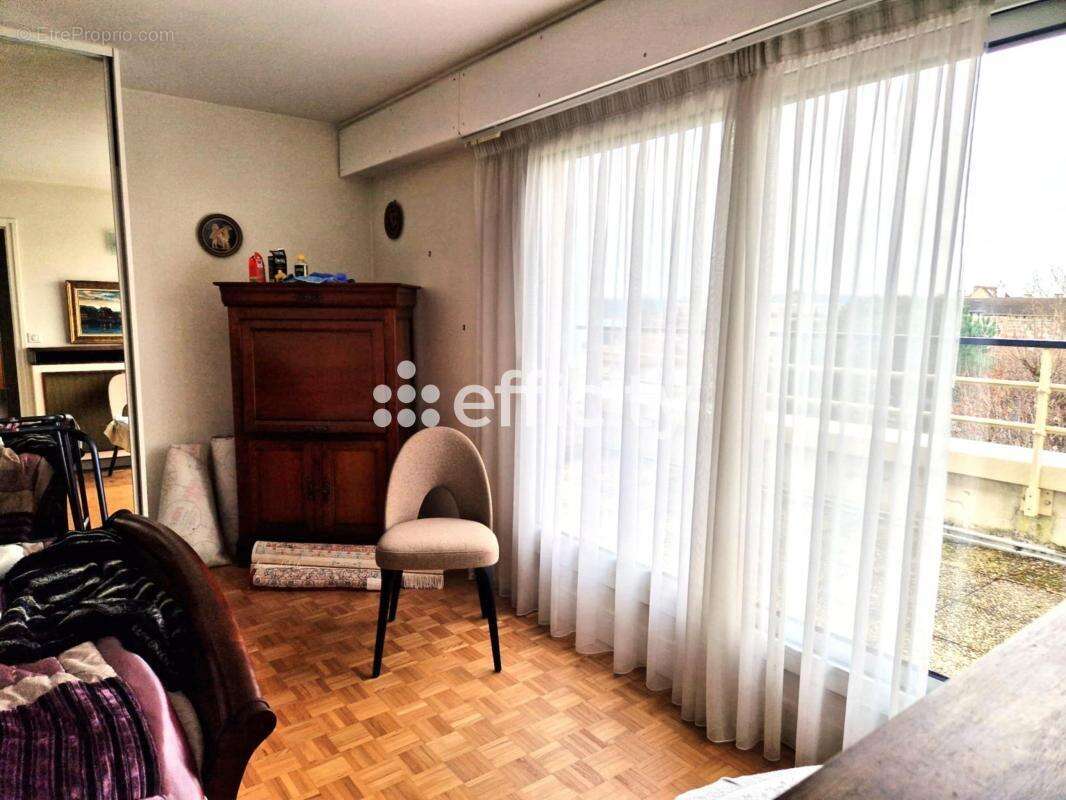 Appartement à LE VESINET