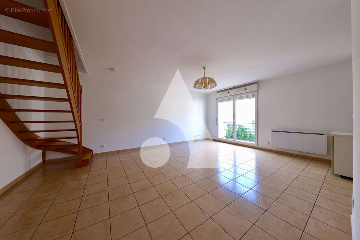 Appartement à SAINT-GERMAIN-LES-CORBEIL
