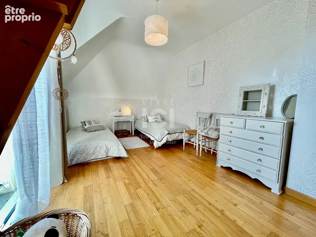 DEMEURE - La Chapelle Sur Erdre - 8 chambres - 311m² - photo 14