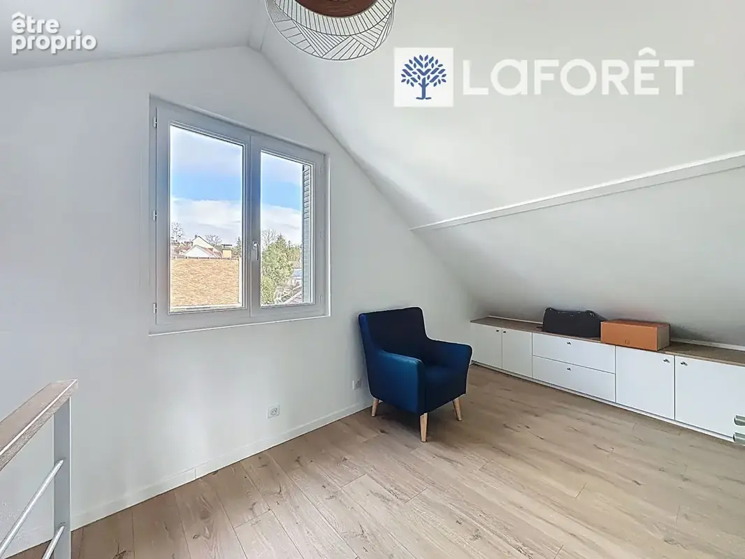 Maison de ville de caractère  143 m² Saint-Nom-la-Bretèche - photo 16