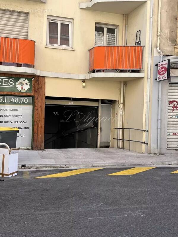 Parking à NICE