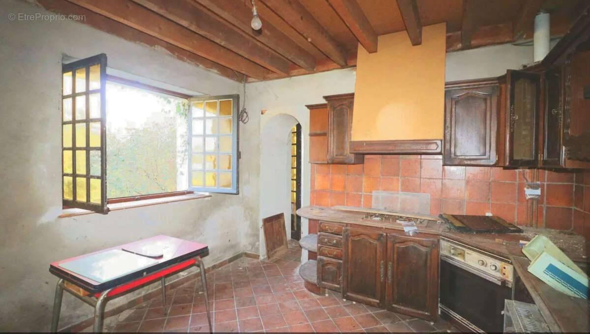 Maison à LA GUERCHE-SUR-L'AUBOIS