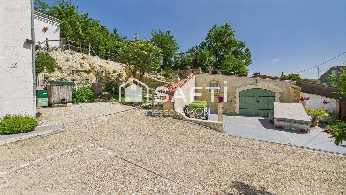 Photo 1 - Maison à SAINT-CESAIRE