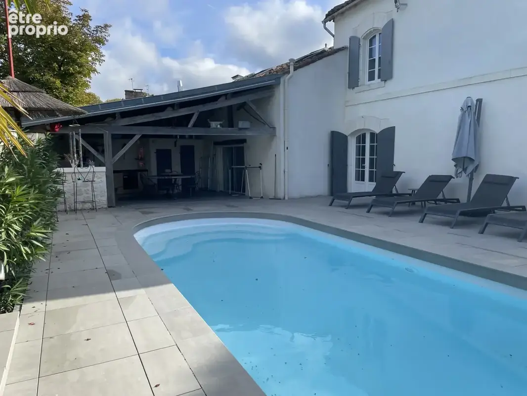 Salignac magnifique propriete 5 chambres 2 garages atelier piscine chauffee 276 m2 habitables jardin de 1300 m - photo 22