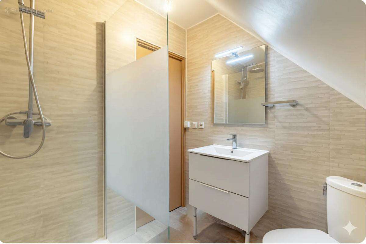 Maison à GOUSSAINVILLE