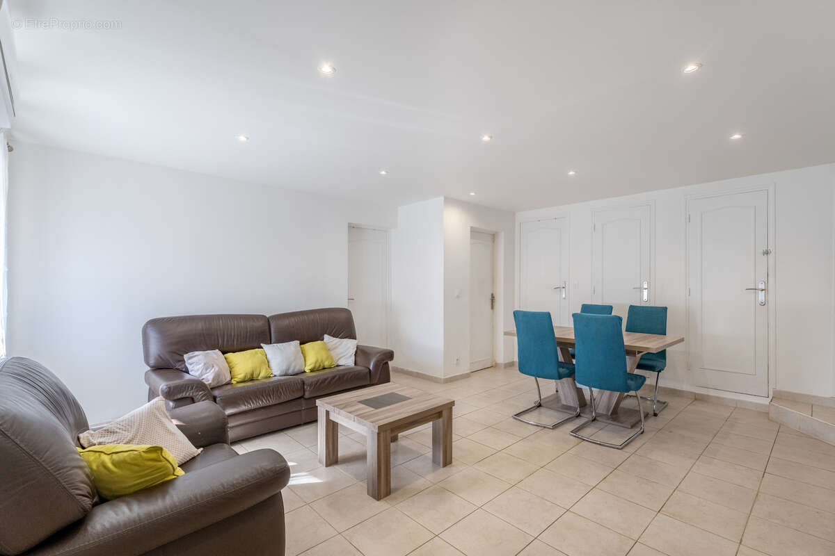 Appartement à PLAN-DE-CUQUES