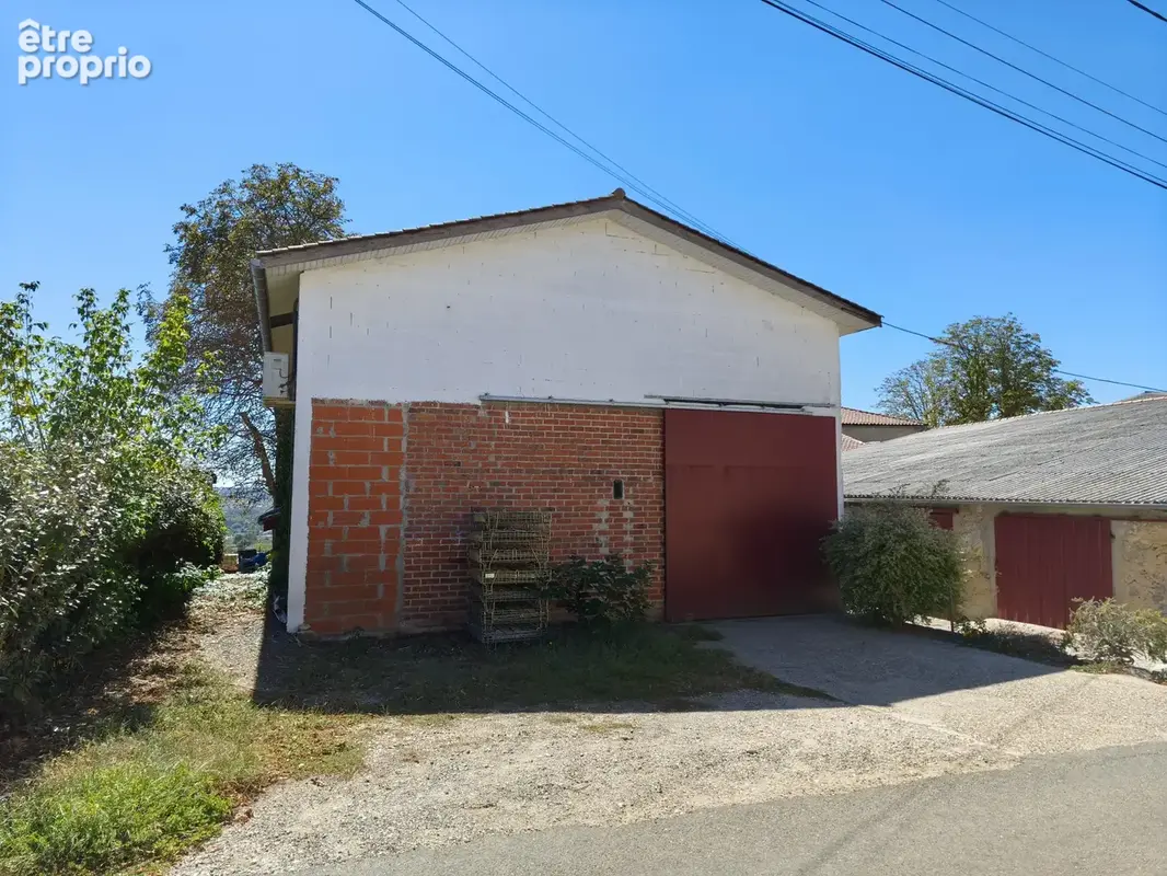 À 5 minutes de Langon   Bâtiment de 120 m2 sur parcelle de 186 m2 - photo 2