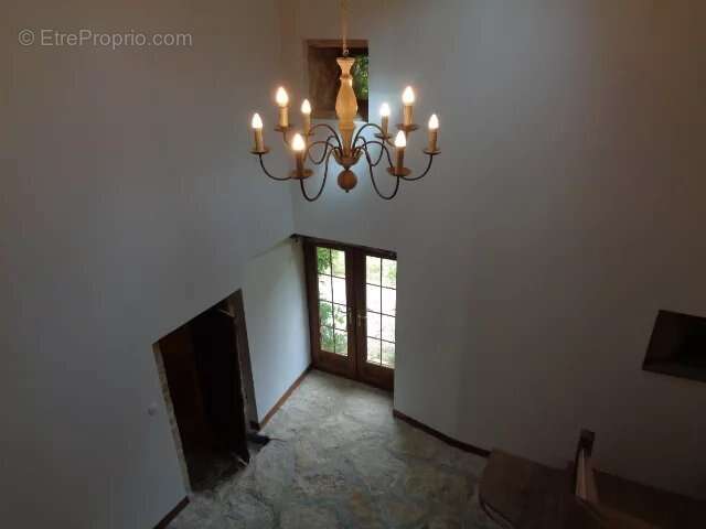 Grande maison de village de caractère avec 3 chambres et dépendances - photo 7