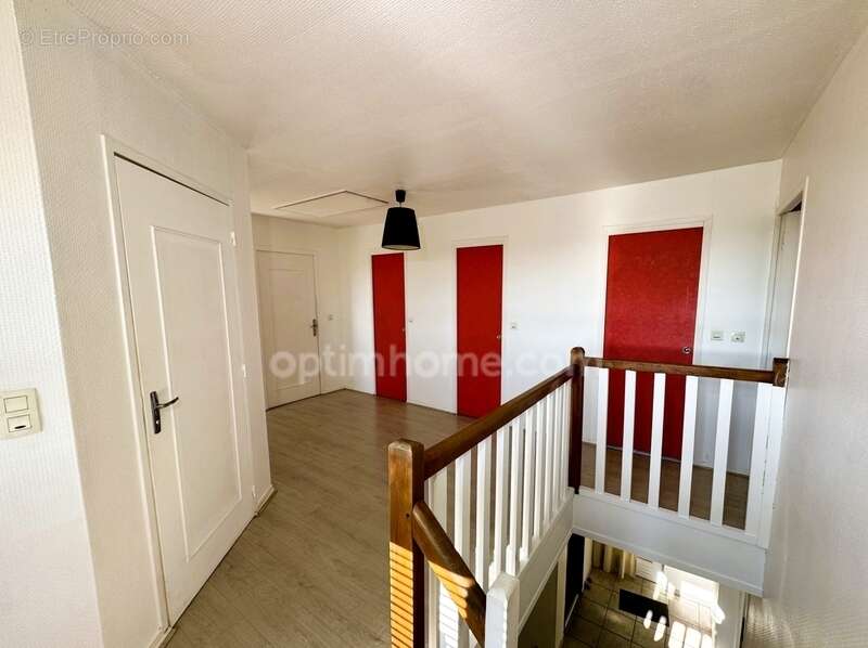 Maison à COURBEPINE