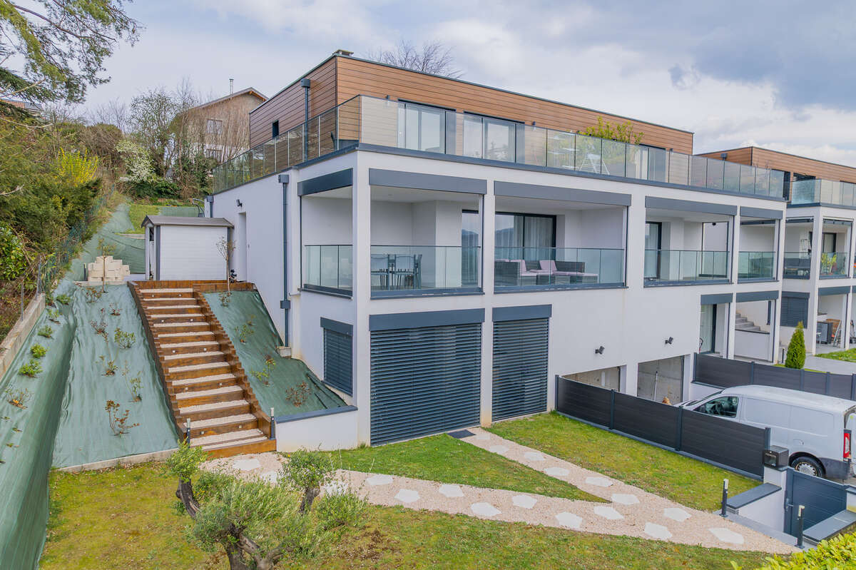 Maison à VETRAZ-MONTHOUX