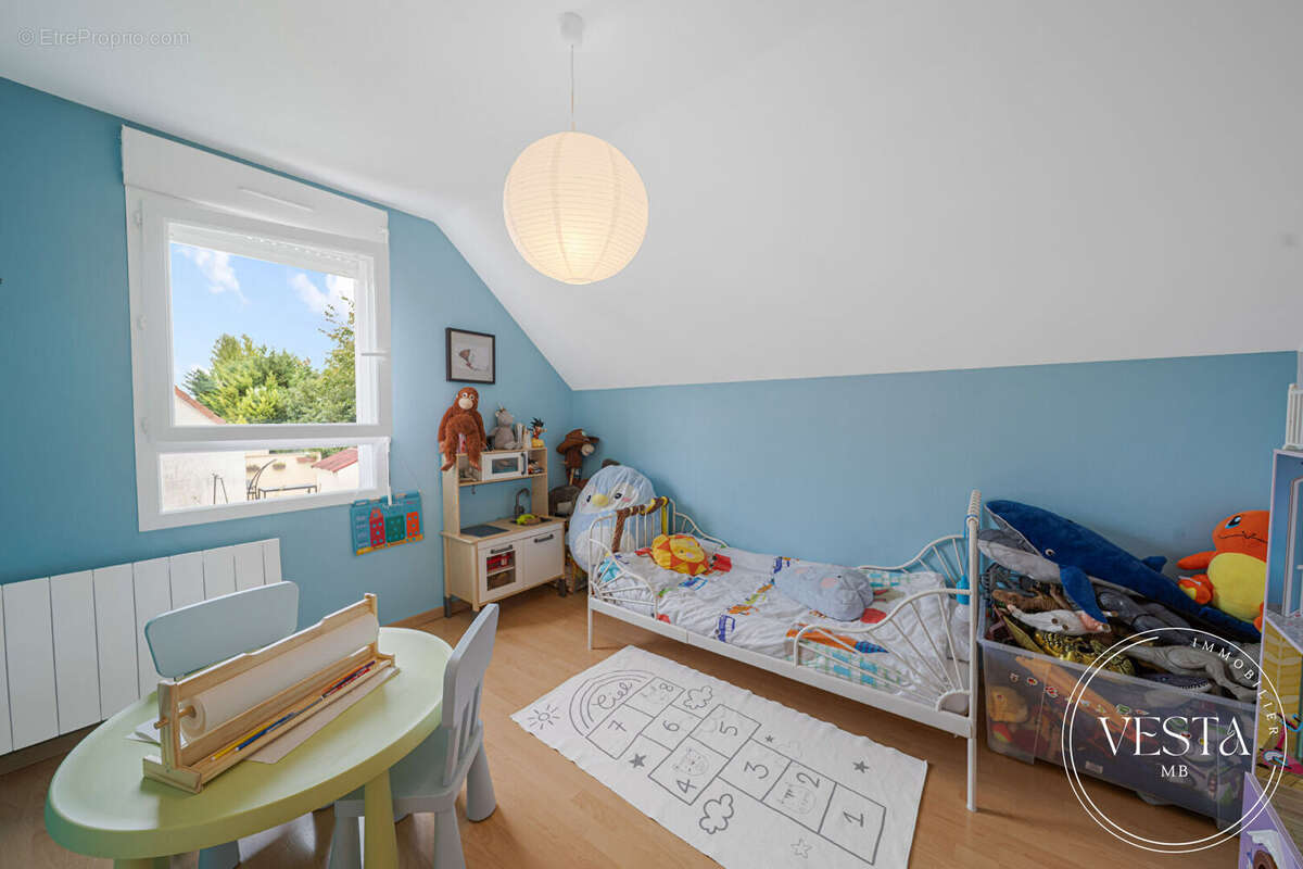 Maison à BELLENEUVE