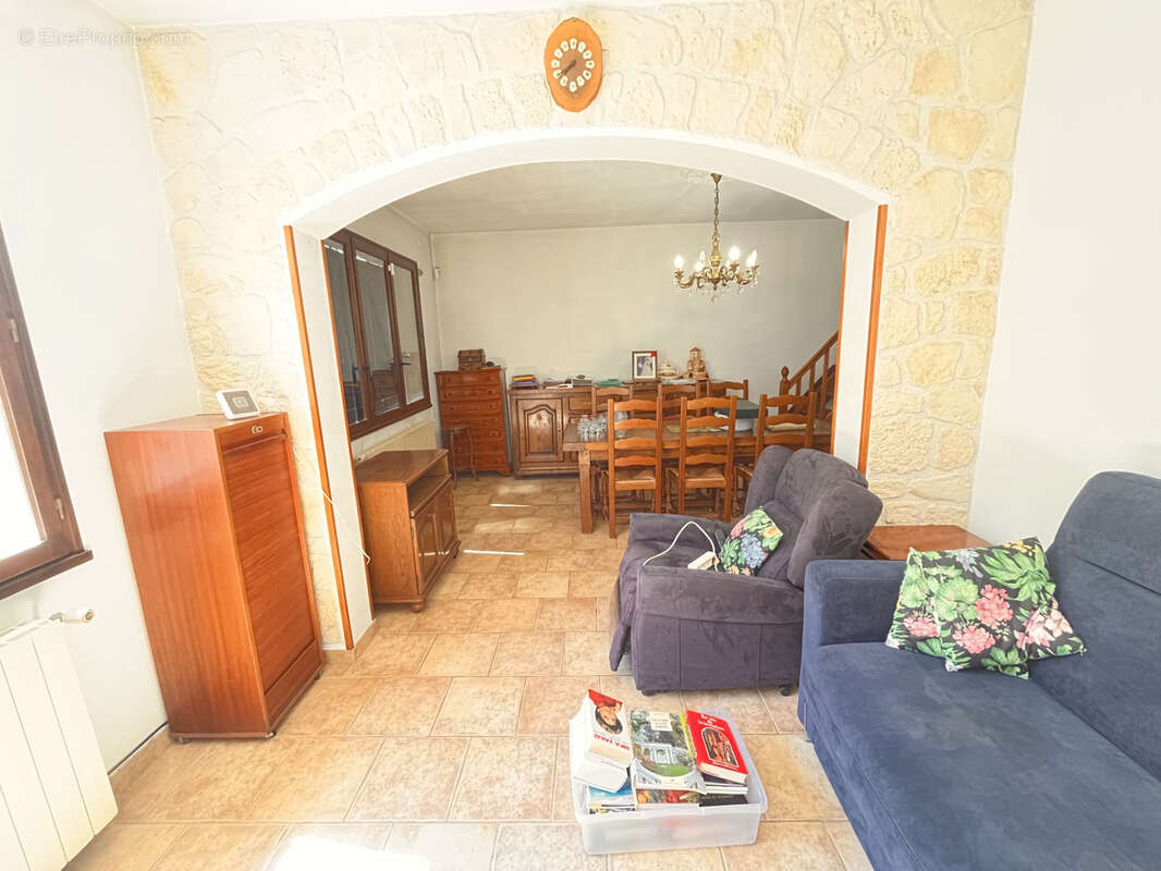 A vendre -Maison de maçon et garage  avec vue dégagée-Marseille 11 ème arrondissement - photo 6