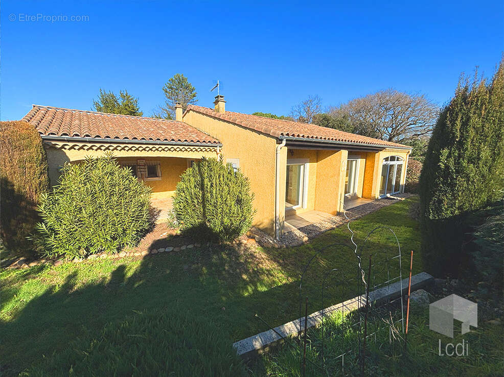 Maison à MALATAVERNE