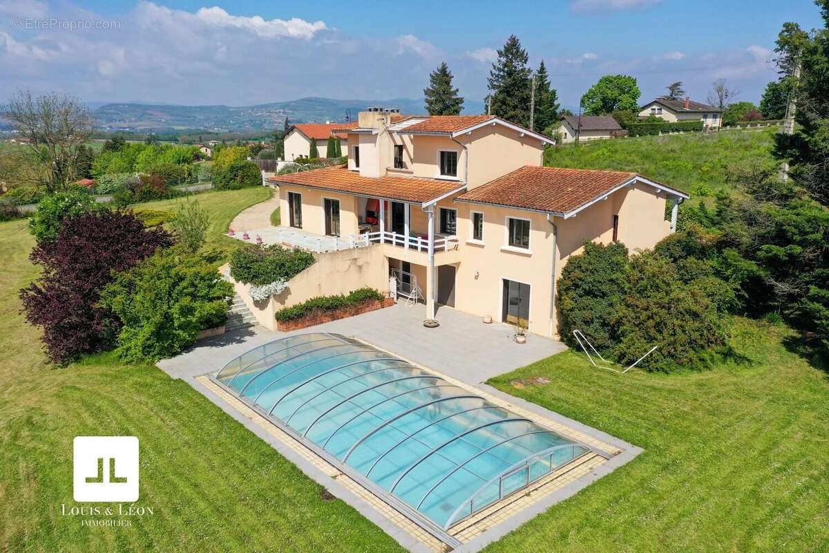 Maison à MARCY