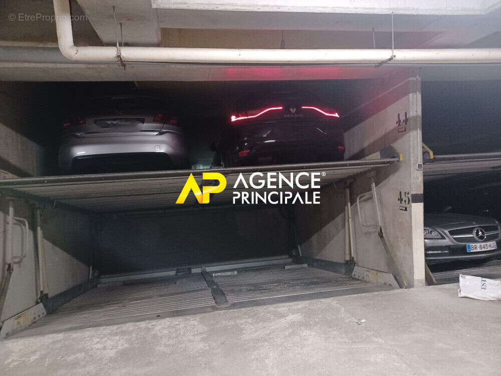 Appartement à SARTROUVILLE