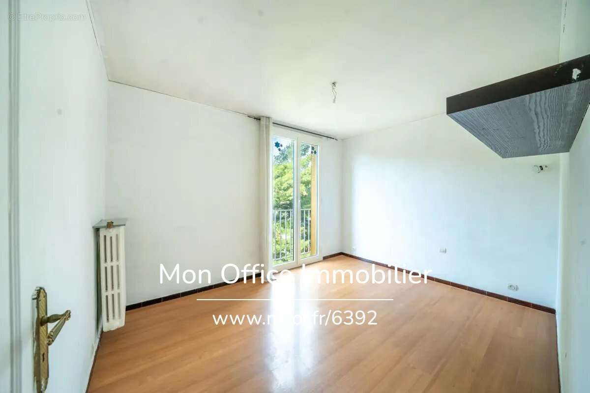 Appartement à MARSEILLE-12E
