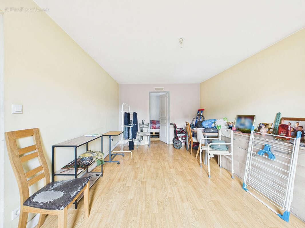 Maison à SERVES-SUR-RHONE