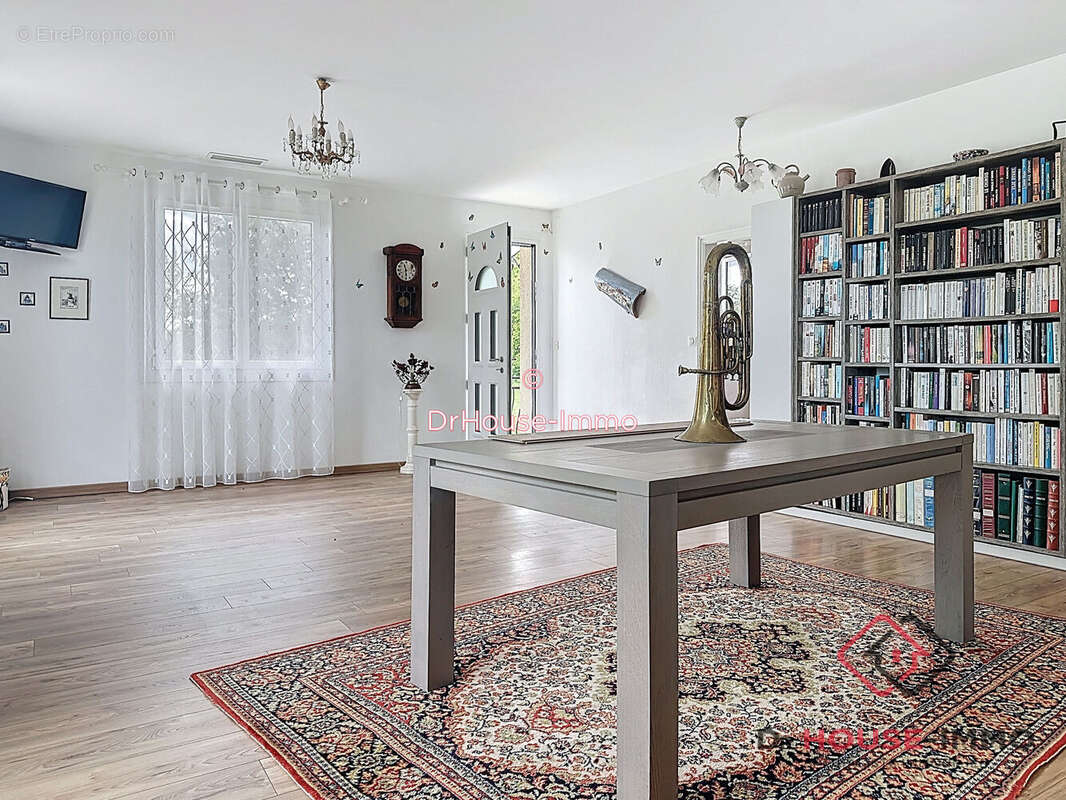 Maison 115 m² à Saint-Pardoux-La-Riviere  - photo 11