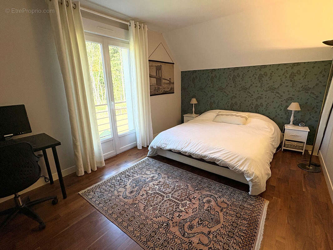 Maison à NAZELLES-NEGRON