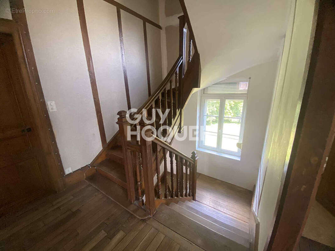 Maison à MONTCORNET