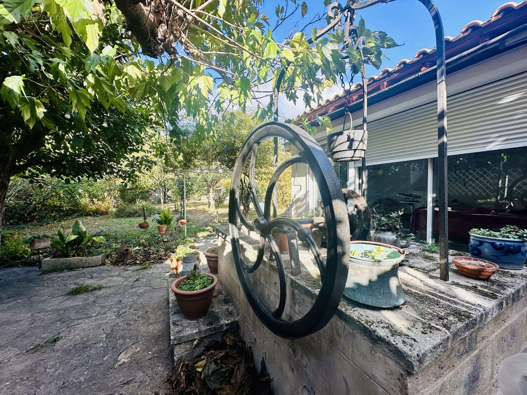 Maison à SAINT-JEAN-DE-VEDAS