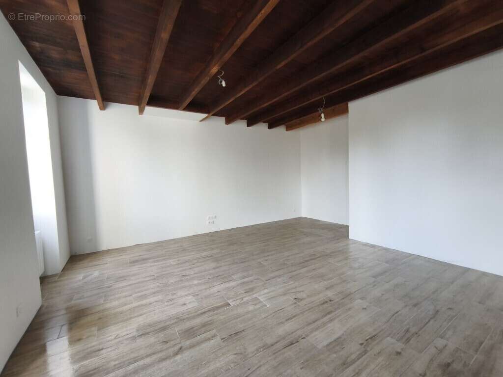 Maison à LA JARD